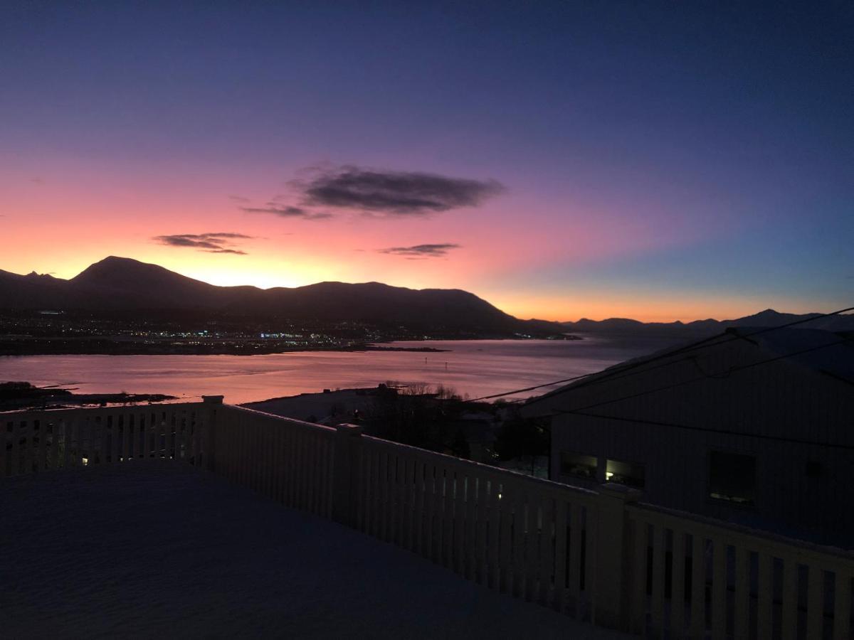 Moderne Og Trivelig Leilighet, Med Unik Utsikt Tromsø Zewnętrze zdjęcie